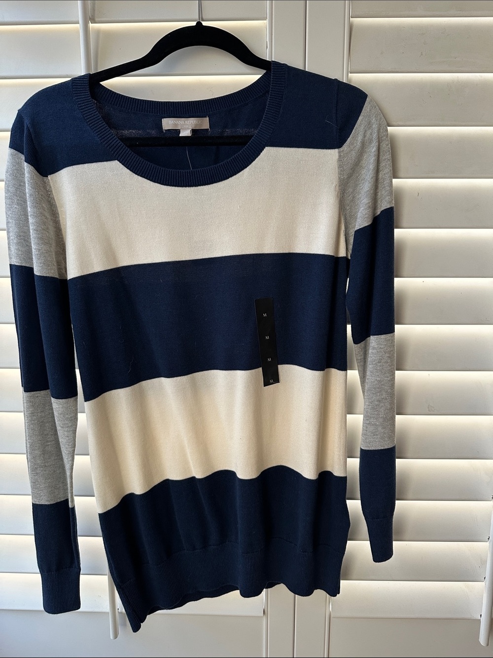 NWT medium Banana Republic sweater